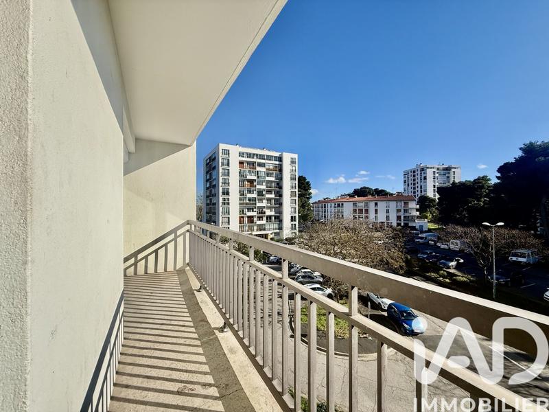 Appartement - 99 m² - 5 pièces