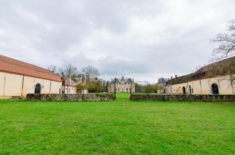 Château - 280 m² - 14 pièces