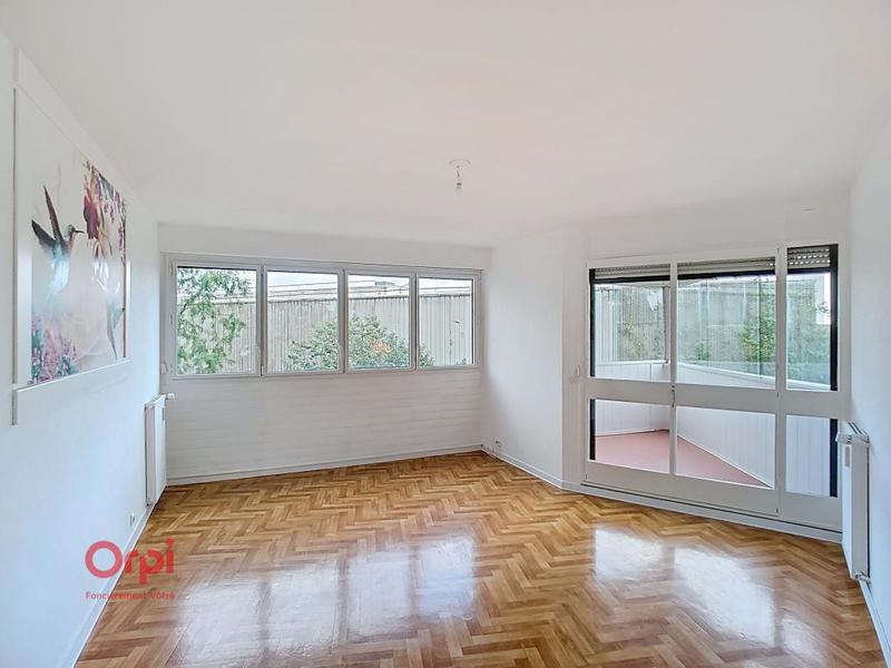 Appartement - 80 m² - 4 pièces