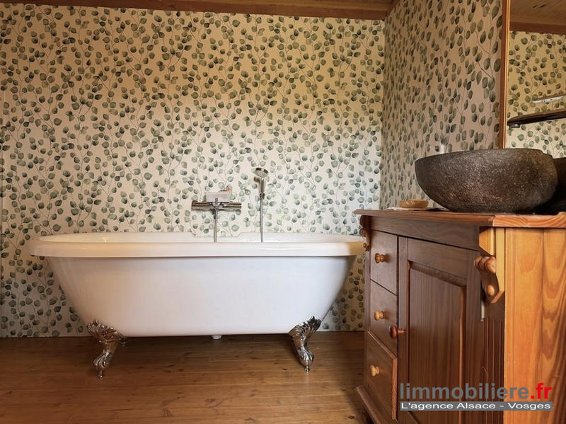 Maison - 195 m² - 6 pièces