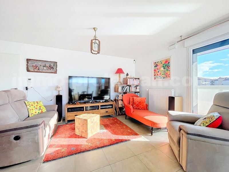 Appartement - 92 m² - 4 pièces