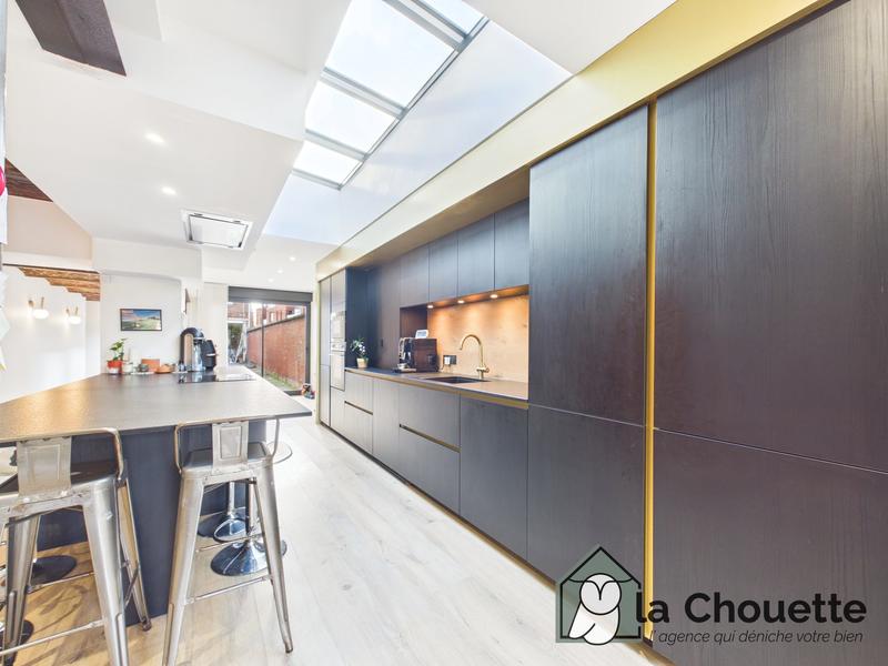 Maison ancienne - 202 m² - 6 pièces