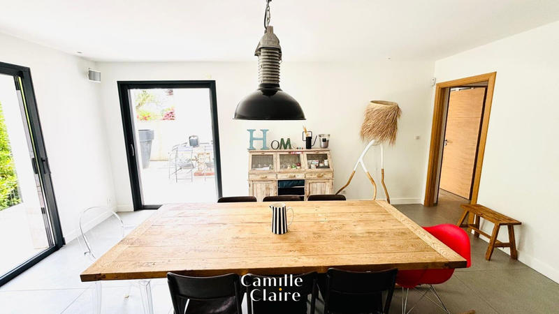 Maison - 175 m² - 5 pièces