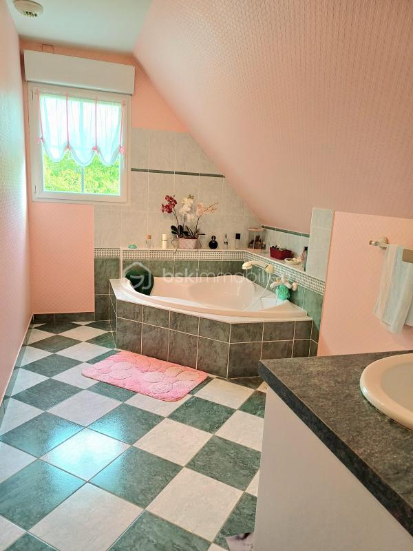 Maison traditionnelle - 155 m² - 6 pièces