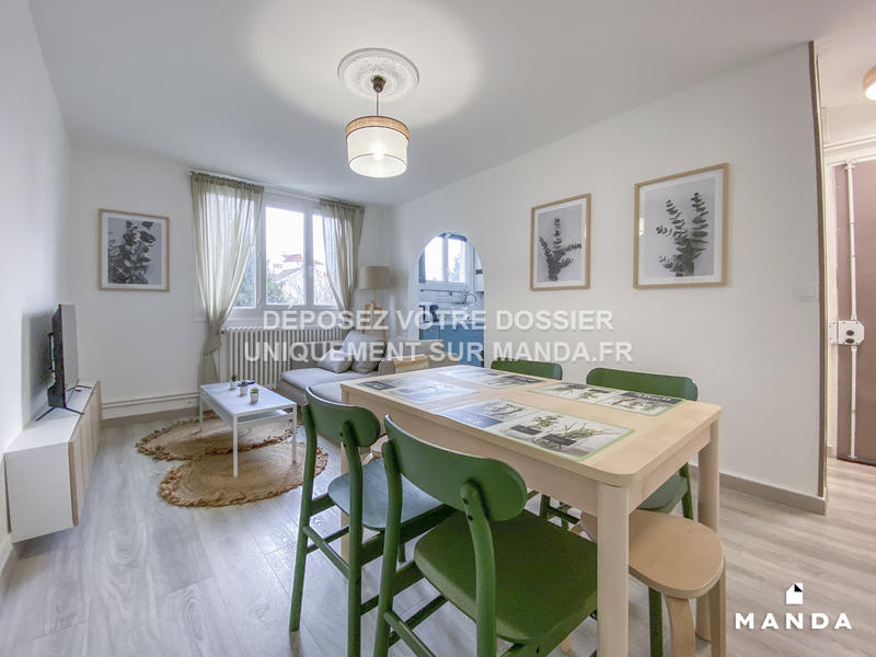 Chambre - 10 m² - 4 pièces