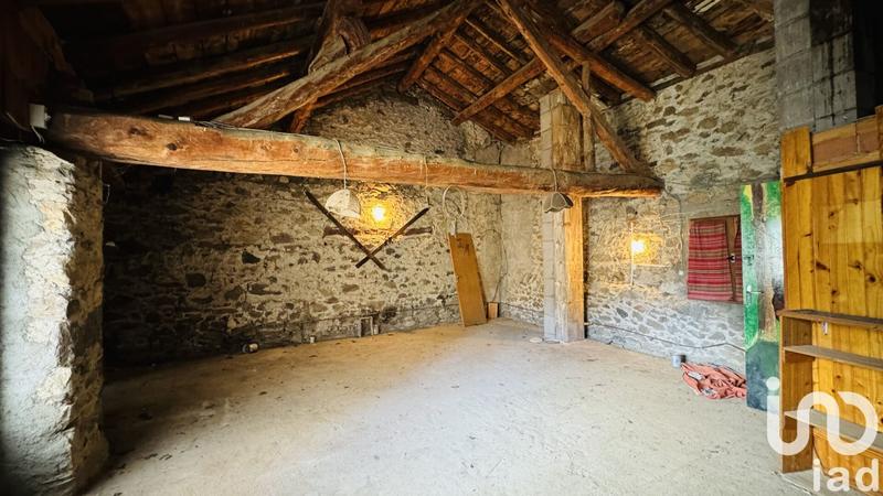 Maison - 302 m² - 12 pièces