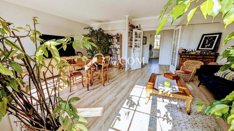 Appartement - 99 m² - 4 pièces