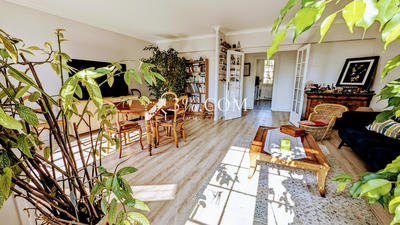 Appartement - 99 m² - 4 pièces