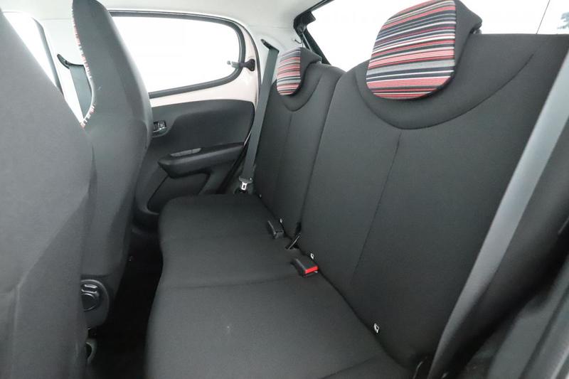 Citroën C1 1.0 VTi Shine 5p 72 ch