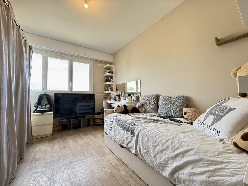 Appartement - 95 m² - 5 pièces