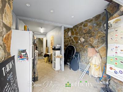 Immeuble - 72 m² - 5 pièces