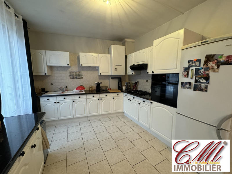 Appartement - 110 m² - 3 pièces