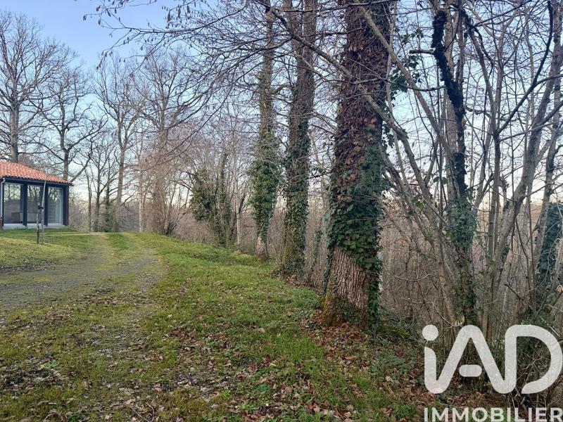 Maison - 185 m² - 6 pièces