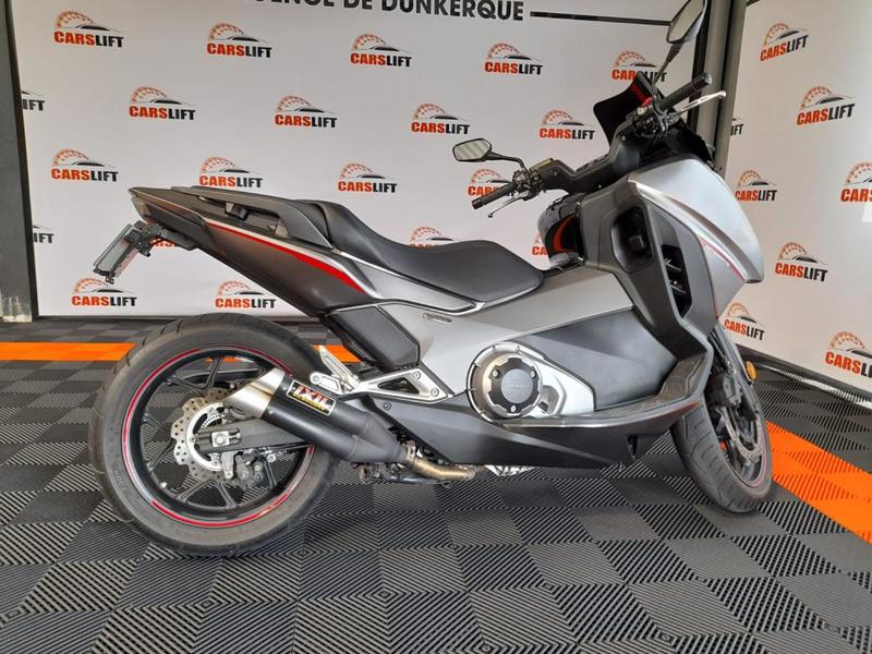 Honda integra 750 - Garantie 6mois