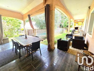 Maison - 178 m² - 8 pièces