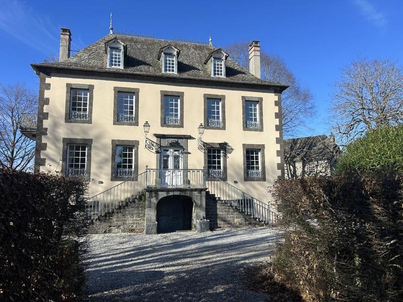 Manoir - 423 m² - 14 pièces