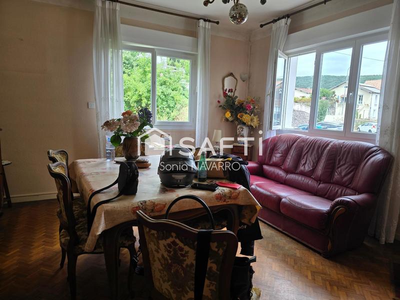 Maison - 96 m² - 5 pièces