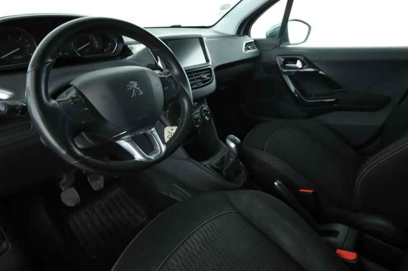 Peugeot 208 1.6 Blue-HDi Style 5p 100 ch