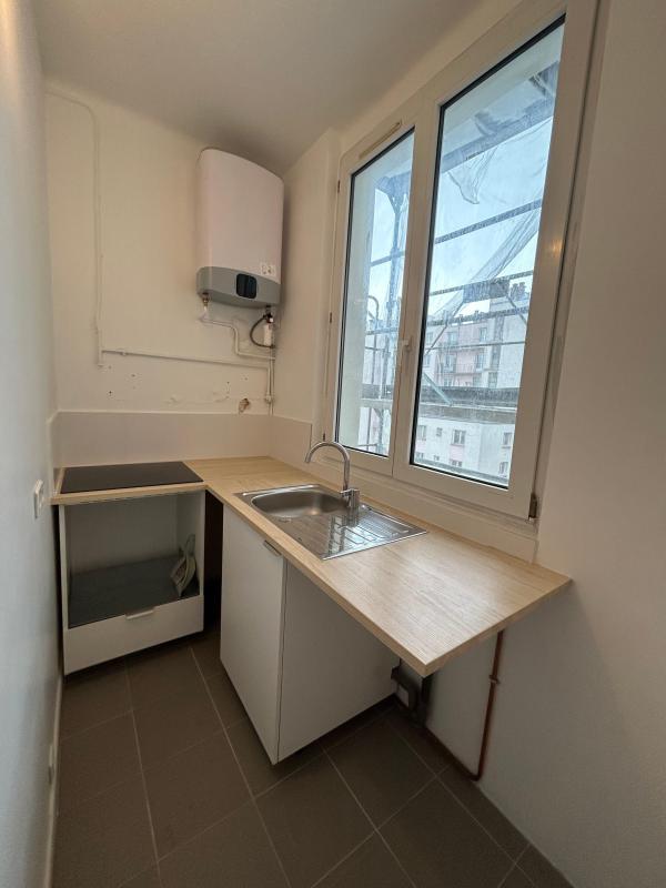 Studio - 30 m² - 1 pièce