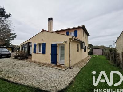 Maison - 137 m² - 7 pièces