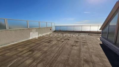 Appartement - 89 m² - 4 pièces