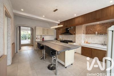 Maison - 152 m² - 6 pièces