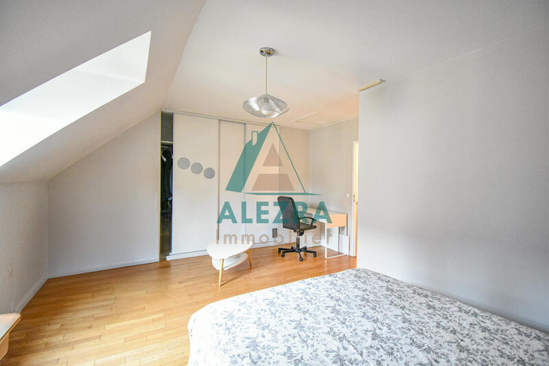 Maison - 135 m² - 5 pièces