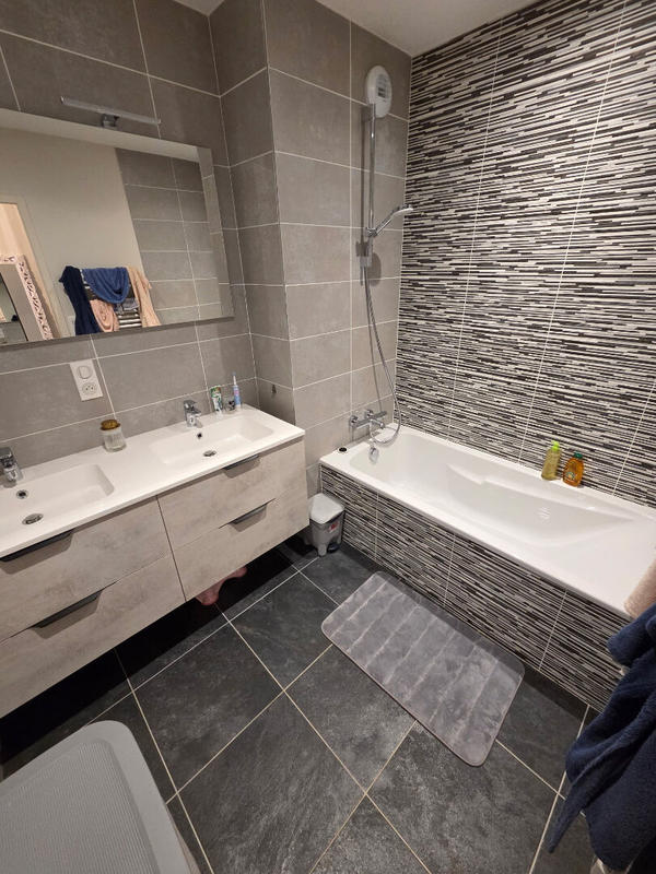 Appartement - 101 m² - 4 pièces