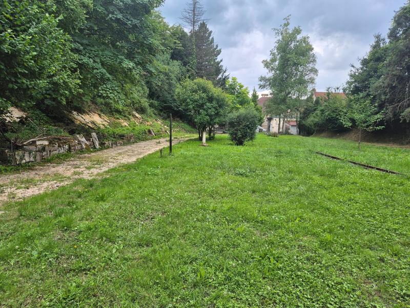 Terrain - 3 100 m²