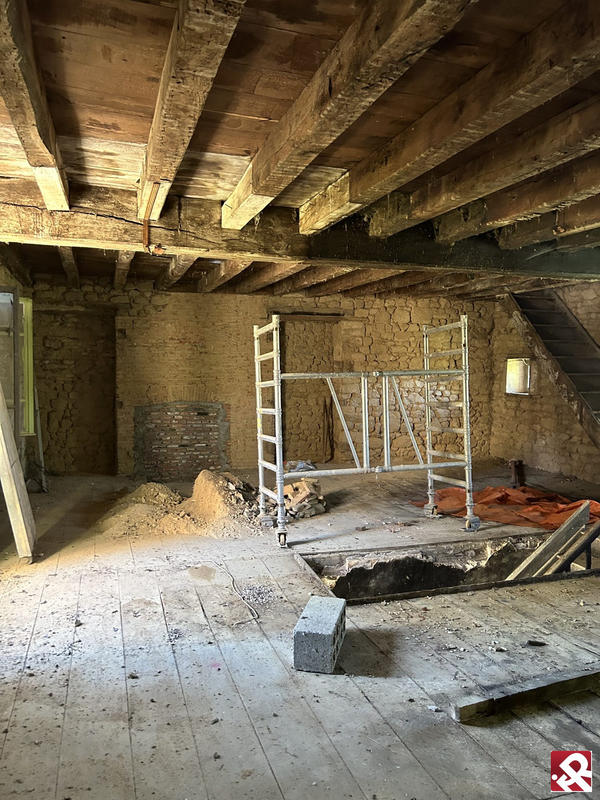 Maison ancienne - 115 m² - 2 pièces