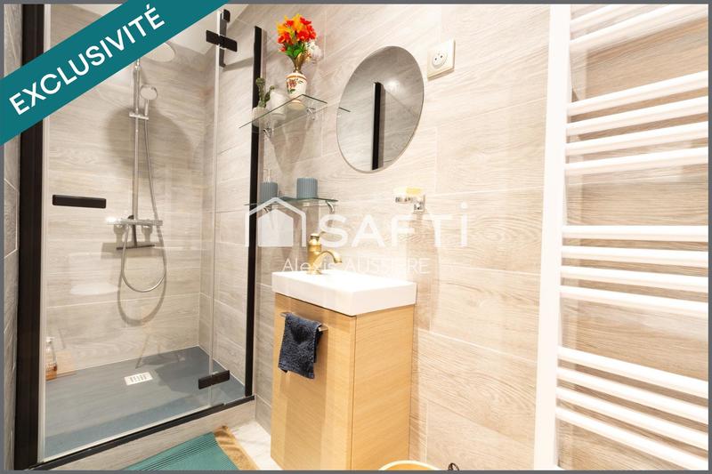 Maison - 384 m² - 12 pièces