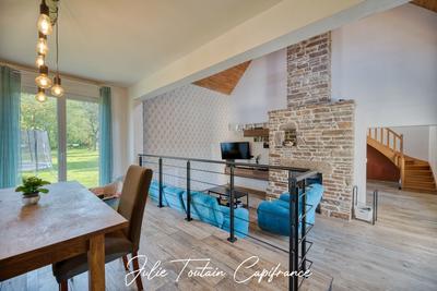 Pavillon - 160 m² - 6 pièces