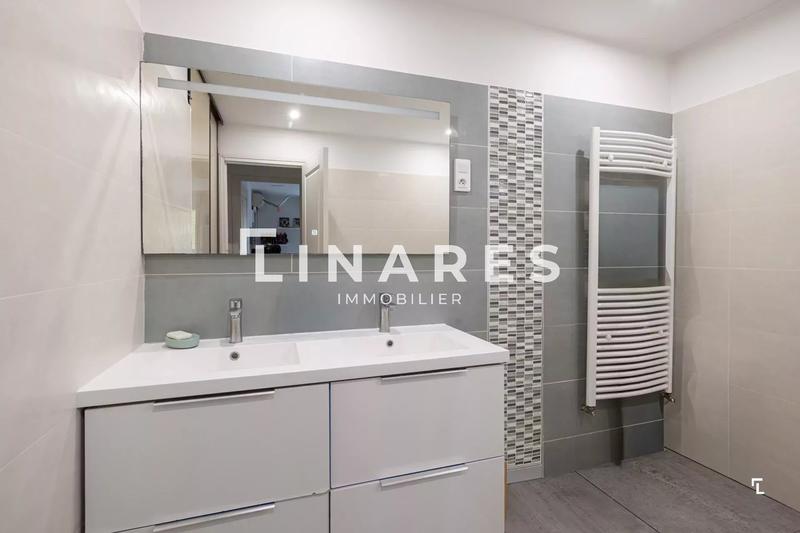 Appartement - 94 m² - 5 pièces