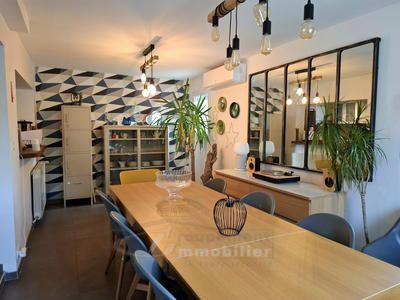 Maison - 174 m² - 8 pièces