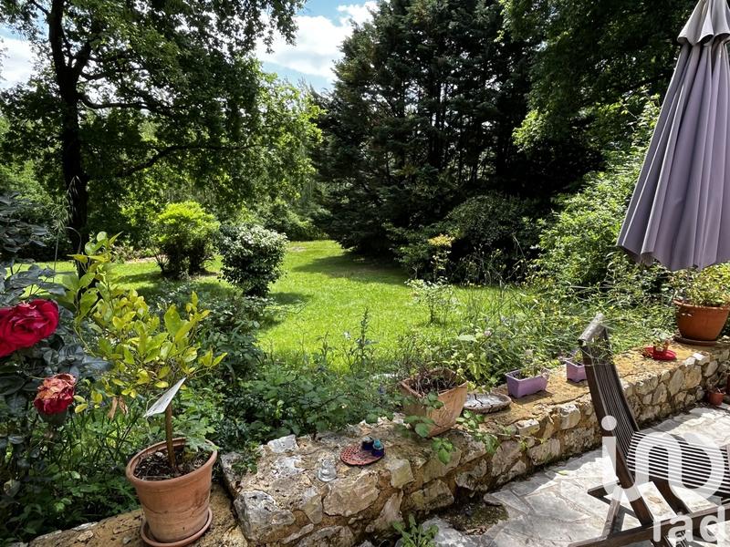 Maison - 280 m² - 9 pièces