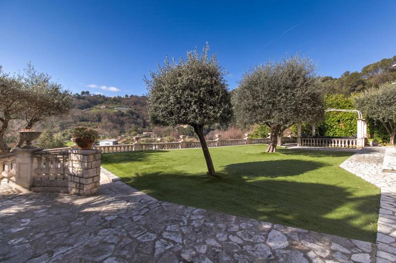 Maison - 193 m² - 5 pièces