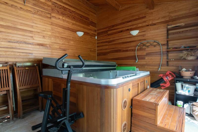 Mas - 162 m² - 10 pièces