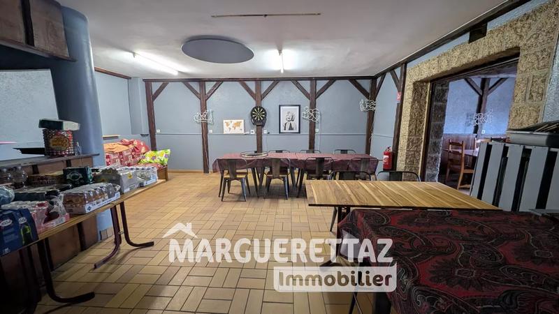 Local commercial - 178 m² - 4 pièces