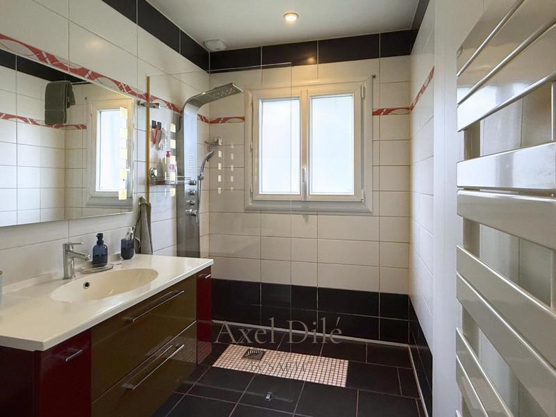 Maison - 118 m² - 5 pièces