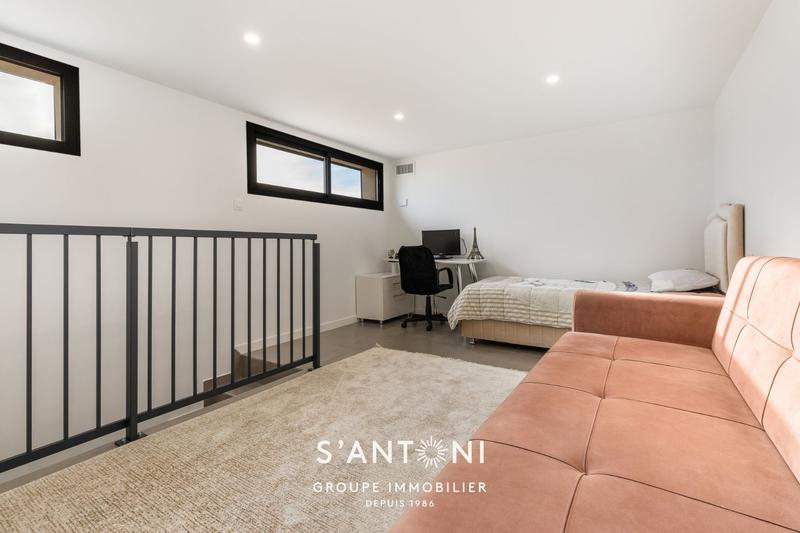 Maison d'architecte - 154 m² - 5 pièces