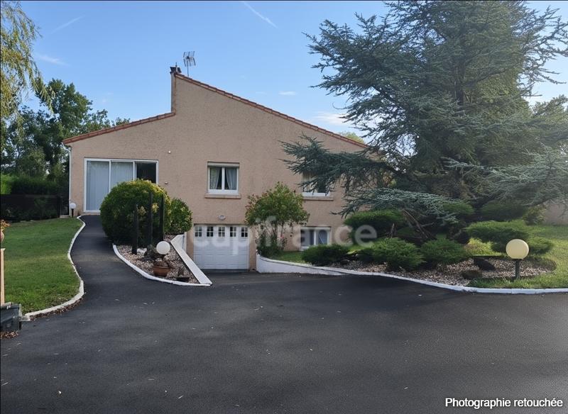 Maison - 176 m² - 5 pièces