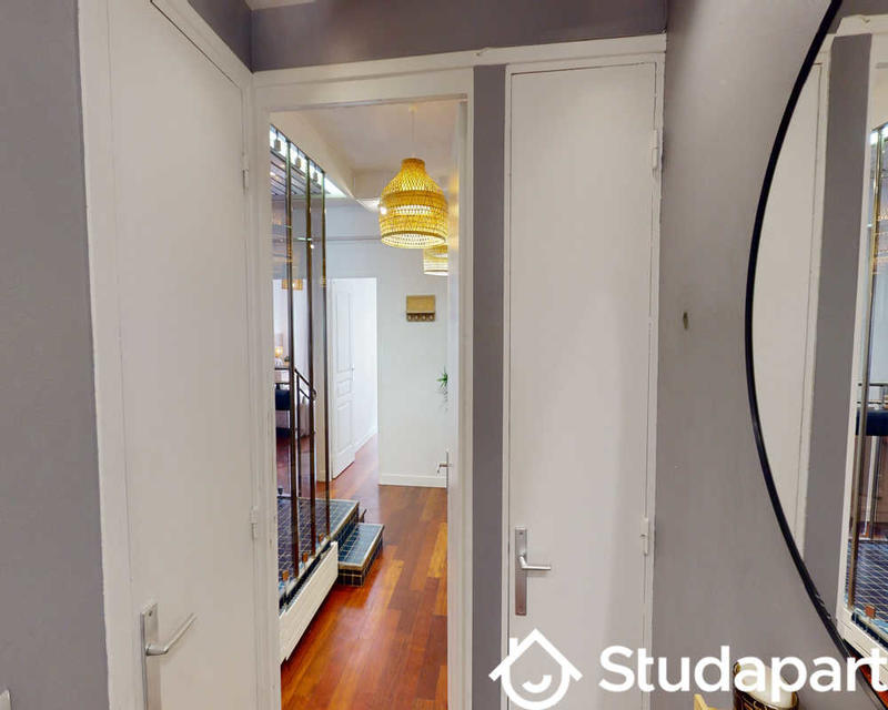 Chambre - 80 m² - 1 pièce