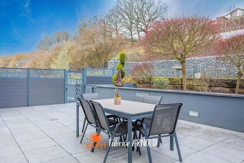 Maison - 111 m² - 5 pièces