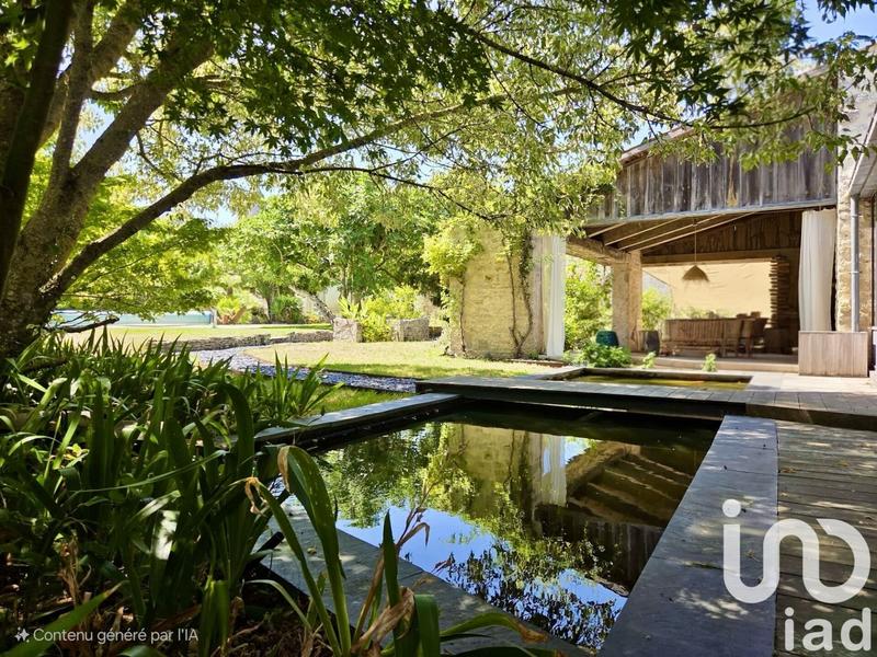 Maison - 460 m² - 10 pièces