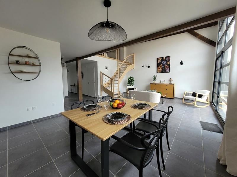 Pavillon - 134 m² - 5 pièces