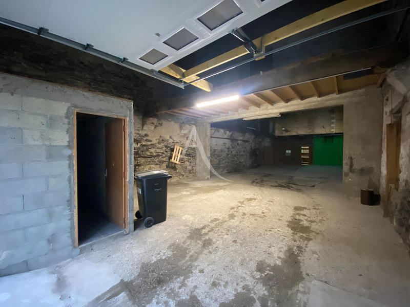 Local d'activité / Entrepôt - 168 m² - 2 pièces