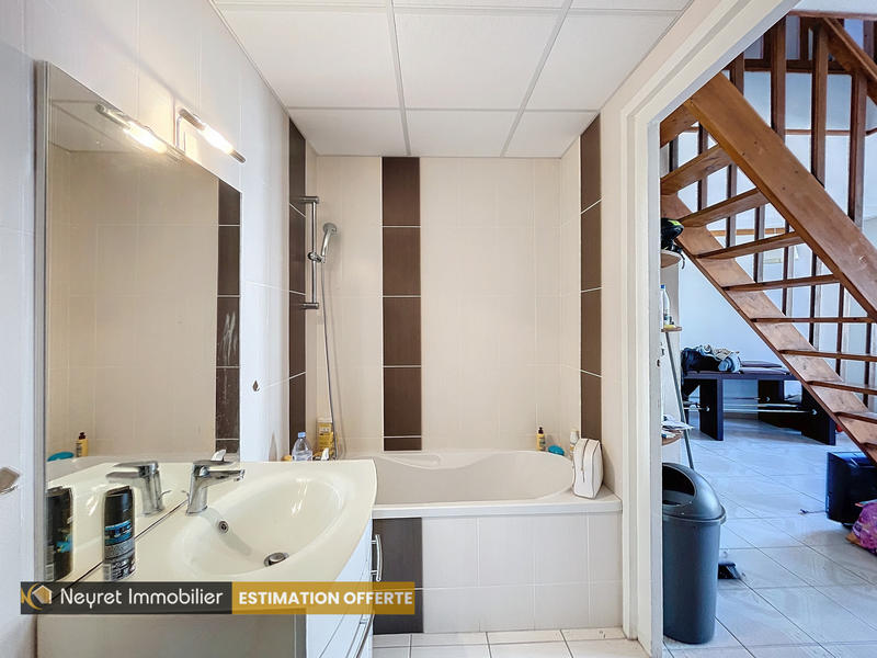 Immeuble - 261 m²