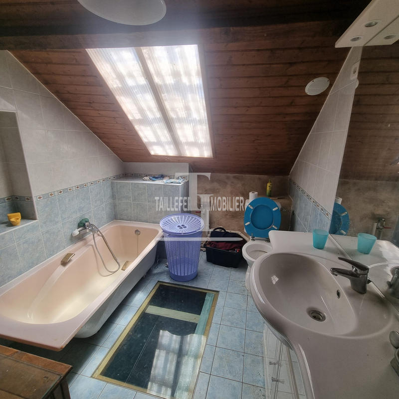 Maison - 95 m² - 6 pièces