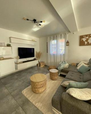 Maison - 94 m² - 5 pièces