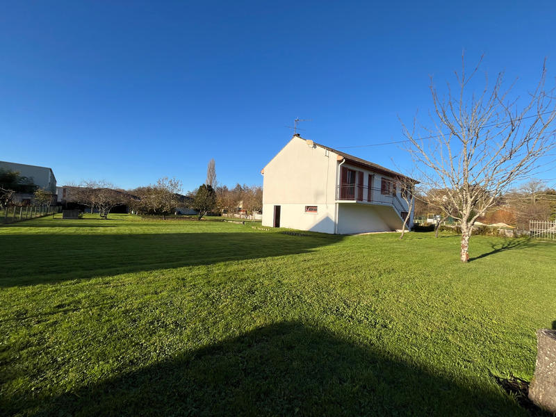 Maison - 90 m² - 4 pièces